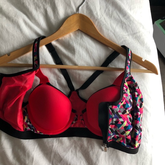 Victoria's Secret Sports Bra - Picture 4 of 4